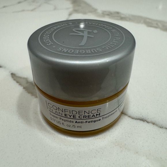 🌸5/$25🌸 IT Cosmetics confidence in an eye cream super peptide treatment - Picture 1 of 2